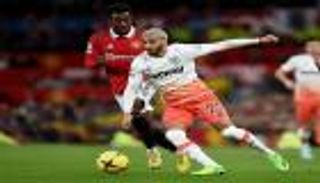 اصطدم بجدار صلب.. ماذا قدم بن رحمة في موقعة مان يونايتد ضد وست هام؟