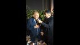 بالغناء والرقص.. مجدي يعقوب يخطف الأنظار مع حماقي (فيديو)