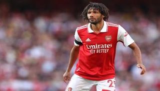 محمد النني لاعب وسط أرسنال