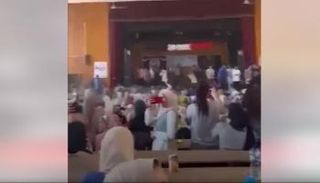 لقطة من فيديو رقص الطلاب