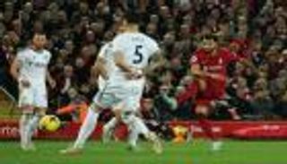 ليفربول وموسم محير.. بداية مضيئة للنفق المظلم