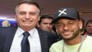 بعد خسارة بولسونارو.. لمن سيعطي نيمار "هدية المونديال"؟