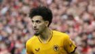 "مجرد أخبار".. رد جزائري يثير القلق حول مستقبل حسام عوار ونوري