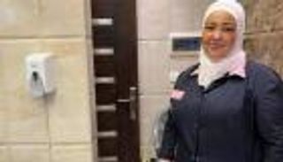 عاملة نظافة تلقى احتفاء خاصا في مصر.. ما القصة؟