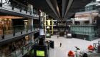 تسلا تغلق أشهر معارضها في الصين.. فيمَ يفكر إيلون ماسك؟