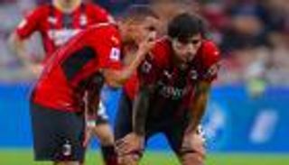 "بيرلو الجديد" سلاح ميلان لإنقاذ بن ناصر من كبار الدوري الإنجليزي