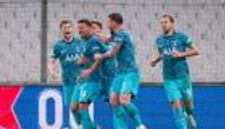 دوري أبطال أوروبا.. توتنهام وفرانكفورت يتأهلان.. وبايرن "المثالي" الوحيد