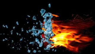 إشعال النار من الجليد- توضيحية