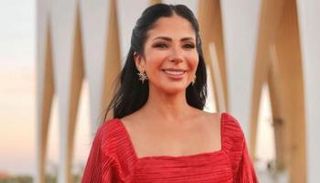 منى زكي أبرز نجمات مسرح موسم الرياض