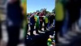 "التحية النازية" تضع مؤيدي بولسونارو في مرمى الانتقادات.. والبرازيل تحقق