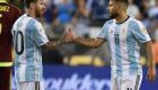 نهاية كارثية.. أجويرو يستعيد أجمل ذكريات كأس العالم مع ميسي