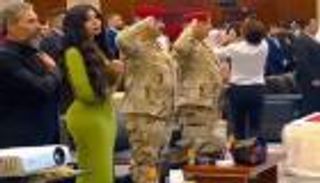 ضجة في العراق.. أزمة العسكريين والماكيرا سارة حيدر (فيديو)