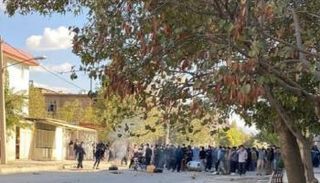 جانب من الاحتجاجات في المدينة