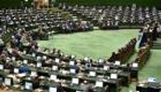 برلمان إيران يطالب بإعدام المتظاهرين.. "ثورة مهسا"