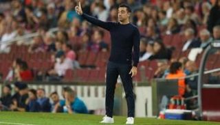 تشافي هيرنانديز مدرب برشلونة
