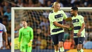 إيرلينج هالاند مع رياض محرز 