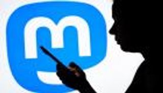 بديل "تويتر".. منصة جديدة تجذب المشاهير الهاربين من العصفور الأزرق