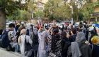 لماذا ترفض إيران حوار المعارضة؟.. "سندريلا" تهز  "الصفصاف"