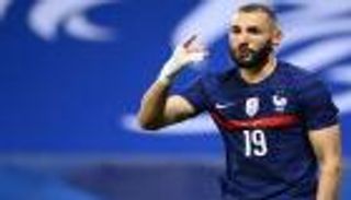 هل يواجه تونس؟.. بنزيما يرعب منتخب فرنسا قبل كأس العالم 2022