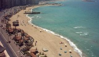 شواطئ الإسكندرية - أرشيفية
