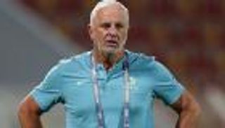 الكنغر يواجه كبار المونديال بأغرب جهاز فني