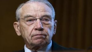  تشاك غراسلي - أرشيفية