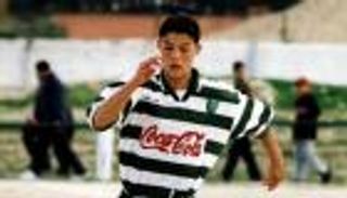 كان يبكي يوميا.. حين قرر كريستيانو رونالدو الاعتزال وهو ابن 12 عاما