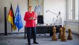 أزمة ما بعد التقاعد.. صدام مفتوح بين ميركل وحكومة شولتز 