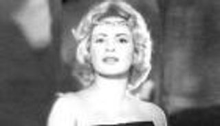 هند رستم.. لماذا تنازلت "ملكة الإغراء" عن عرش الفن؟