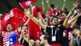 لحظات تاريخية.. جماهير تونس تشعل أجواء كأس العالم في قطر (فيديو)