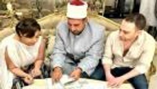 ماذا فعل شقيق شيرين ووالد حسام حبيب بعد "كتب الكتاب المفاجئ"؟