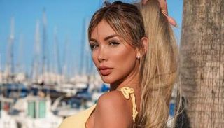عارضة الأزياء البيروفية باولا منزانال