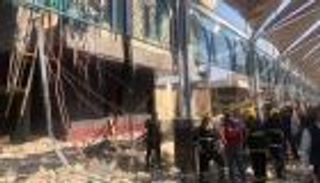 انهيار أجزاء من مبنى حكومي في العراق (صور)