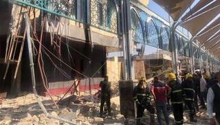 فرق الدفاع المدني في موقع الحادث