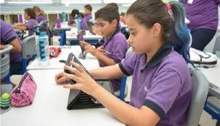 طلاب بمدرسة مصرية- أرشيفية