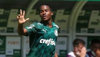 إندريك سوزا لاعب بالميراس