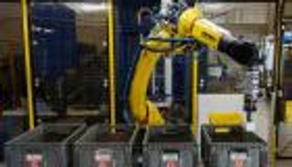 مستقبل غامض لموظفي أمازون.. هل يزيح الروبوت "سبارو" البشر؟