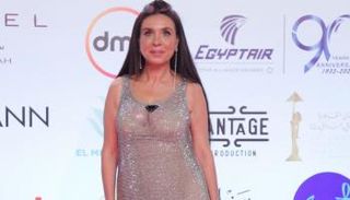 الراقصة المصرية دينا