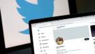 التوثيق المزيف.. علامة زرقاء لحساب "يسوع المسيح" بفضل سياسات "ماسك"