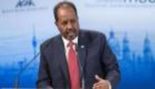 الإرهاب والجفاف والدبلوماسية.. أولويات بميزان رئيس الصومال