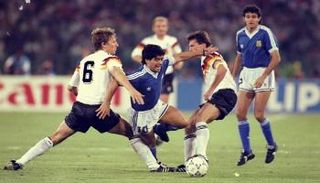 دييجو مارادونا في مباراة ألمانيا والأرجنتين - نهائي كأس العالم 1990