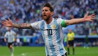 ليونيل ميسي قائد منتخب الأرجنتين