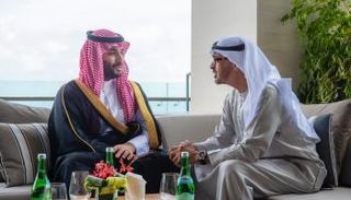 لقاء الشيخ محمد بن زايد آل نهيان والأمير محمد بن سلمان بن عبدالعزيز