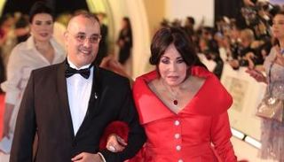 لبنى عبدالعزيز في افتتاح مهرجان القاهرة