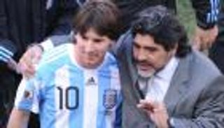 ميسي أم مارادونا؟.. أجويرو يرد على السؤال الصعب بإجابة ثالثة