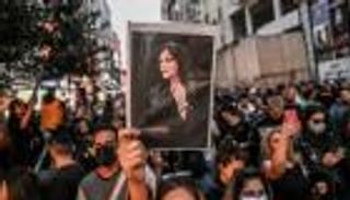 احتجاجات إيران.. الغضب يتجدد وحصيلة القتلى ترتفع