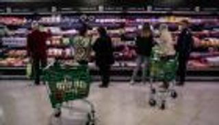 نهم الاستهلاك يسيطر على الأمريكيين.. مخاوف من هجمة مرتدة للتضخم