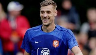 حارس مرمى هولندا الأطول في كأس العالم