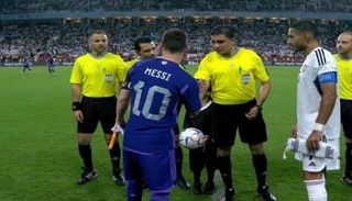 إبراهيم نور الدين وليونيل ميسي