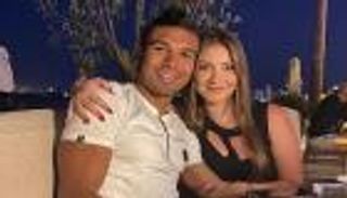 بمبلغ صادم.. هدية مفاجئة من كاسيميرو لزوجته قبل كأس العالم